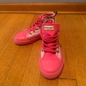 NEW Girl size 13 Hunter x Target laceup sneakers